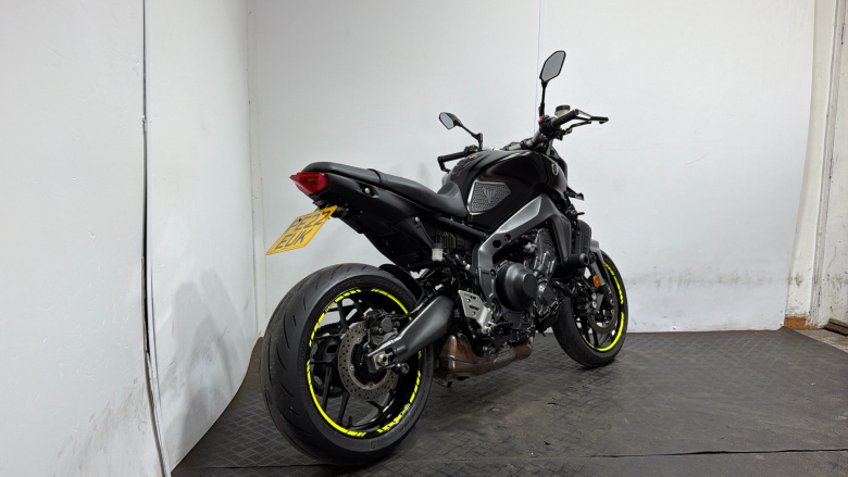 Yamaha Mt-09 (14MY)